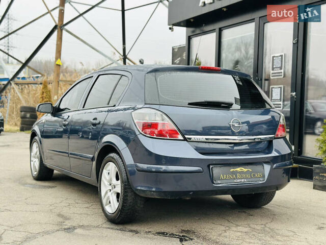 Серый Опель Астра, объемом двигателя 1.8 л и пробегом 230 тыс. км за 6900 $, фото 11 на Automoto.ua