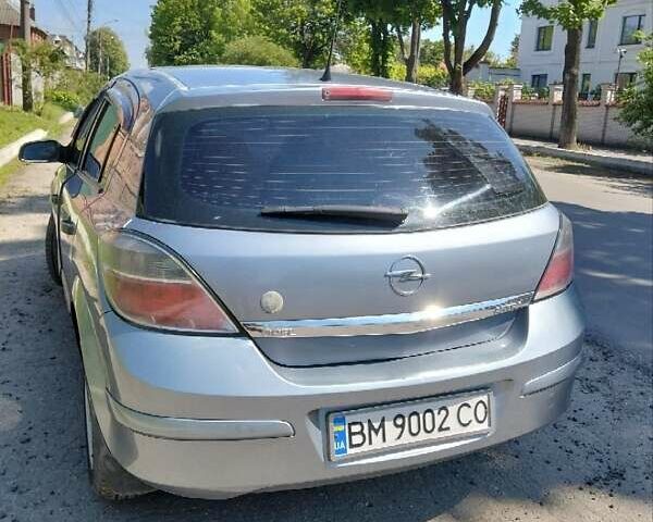 Серый Опель Астра, объемом двигателя 1.4 л и пробегом 333 тыс. км за 5100 $, фото 3 на Automoto.ua