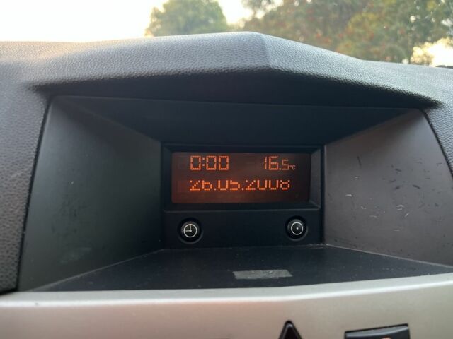 Сірий Опель Астра, об'ємом двигуна 1.6 л та пробігом 236 тис. км за 4200 $, фото 14 на Automoto.ua