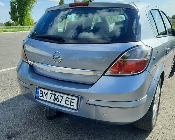 Серый Опель Астра, объемом двигателя 1.6 л и пробегом 168 тыс. км за 5300 $, фото 1 на Automoto.ua
