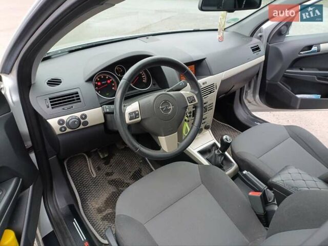 Сірий Опель Астра, об'ємом двигуна 1.6 л та пробігом 180 тис. км за 5700 $, фото 35 на Automoto.ua