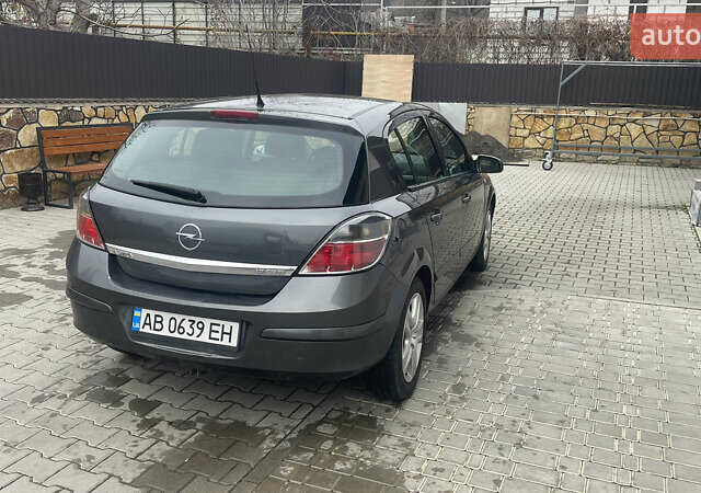 Серый Опель Астра, объемом двигателя 1.7 л и пробегом 285 тыс. км за 5399 $, фото 11 на Automoto.ua
