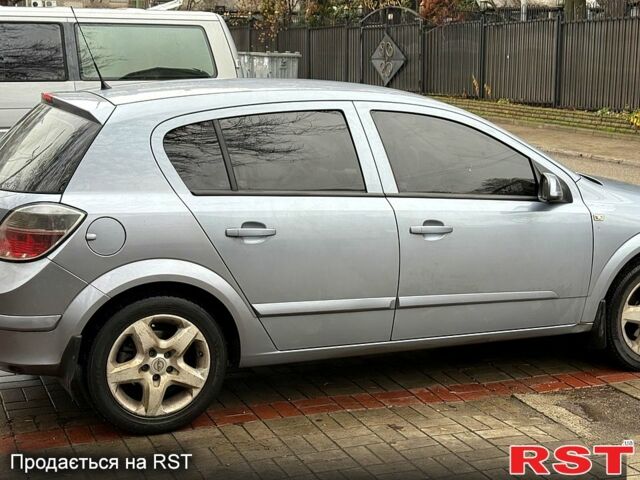 Серый Опель Астра, объемом двигателя 1.4 л и пробегом 240 тыс. км за 4500 $, фото 3 на Automoto.ua