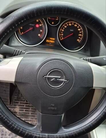 Сірий Опель Астра, об'ємом двигуна 1.6 л та пробігом 260 тис. км за 4800 $, фото 5 на Automoto.ua