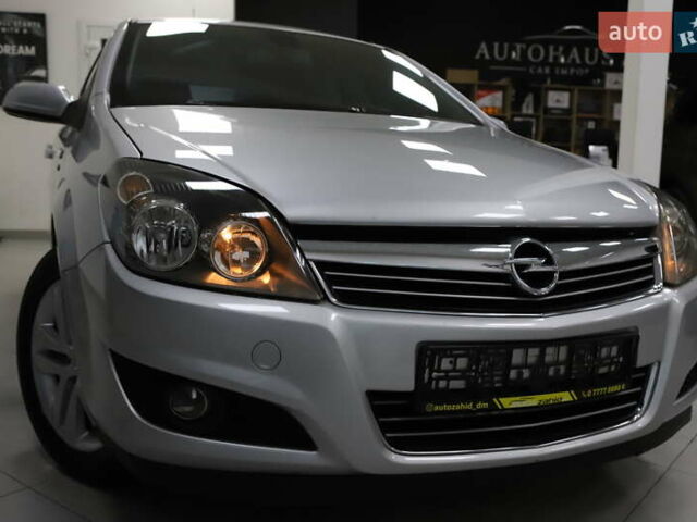 Сірий Опель Астра, об'ємом двигуна 1.69 л та пробігом 159 тис. км за 5999 $, фото 17 на Automoto.ua