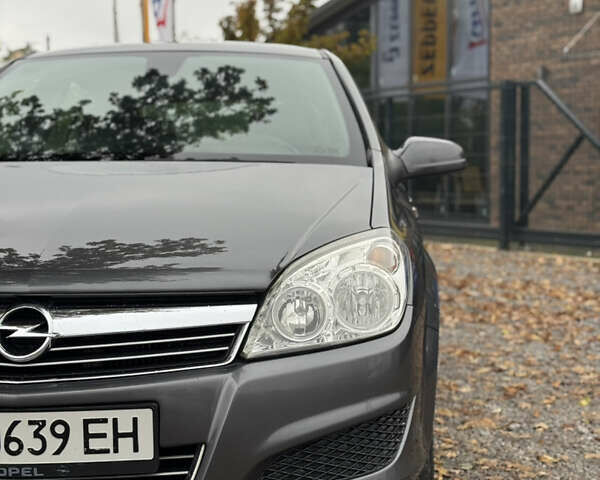 Опель Астра 2008 в Виннице на Automoto.ua Серый Опель Астра, объемом двигателя 1.7 л и пробегом 286 тыс. км за 5199 $, фото 13 на Automoto.ua