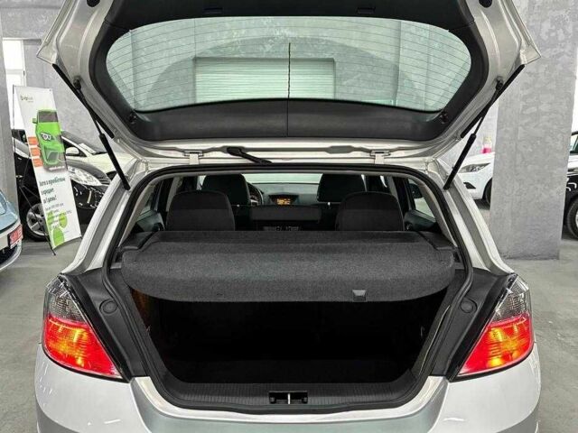 Серый Опель Астра, объемом двигателя 1.6 л и пробегом 117 тыс. км за 6999 $, фото 19 на Automoto.ua