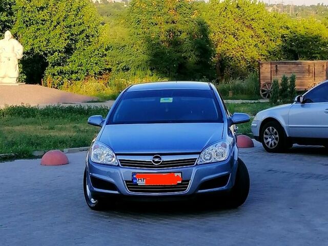 Сірий Опель Астра, об'ємом двигуна 1.4 л та пробігом 250 тис. км за 5300 $, фото 4 на Automoto.ua