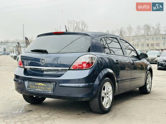 Серый Опель Астра, объемом двигателя 1.8 л и пробегом 230 тыс. км за 6900 $, фото 9 на Automoto.ua