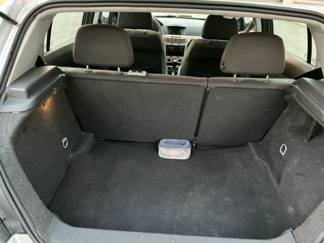 Сірий Опель Астра, об'ємом двигуна 1.6 л та пробігом 236 тис. км за 4200 $, фото 20 на Automoto.ua