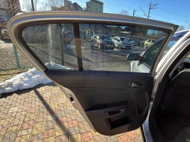 Серый Опель Астра, объемом двигателя 1.6 л и пробегом 207 тыс. км за 4900 $, фото 16 на Automoto.ua