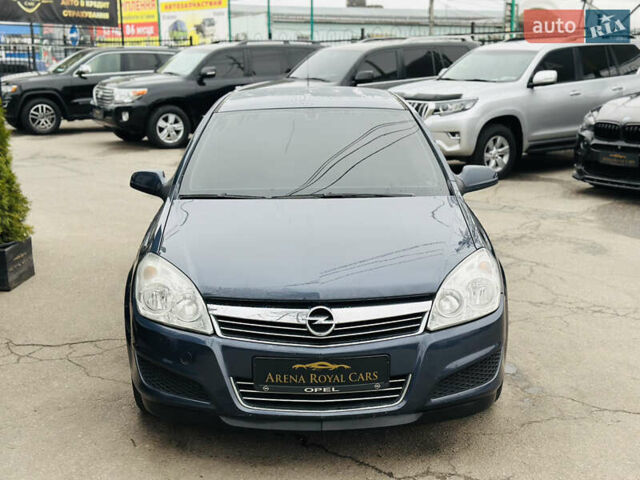 Серый Опель Астра, объемом двигателя 1.8 л и пробегом 230 тыс. км за 6900 $, фото 7 на Automoto.ua