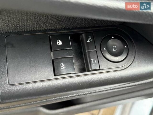 Серый Опель Астра, объемом двигателя 1.36 л и пробегом 260 тыс. км за 4500 $, фото 18 на Automoto.ua