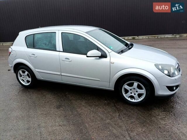 Сірий Опель Астра, об'ємом двигуна 1.6 л та пробігом 180 тис. км за 5700 $, фото 3 на Automoto.ua