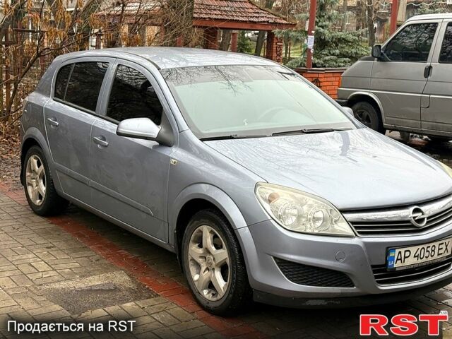 Серый Опель Астра, объемом двигателя 1.4 л и пробегом 240 тыс. км за 4500 $, фото 2 на Automoto.ua
