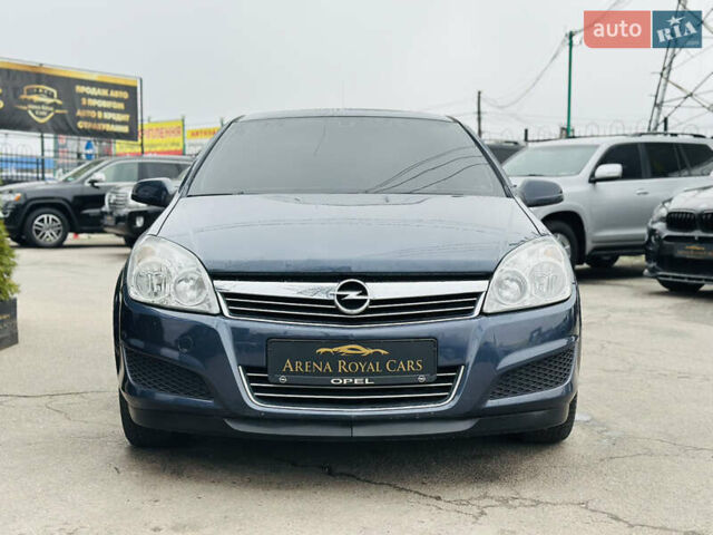 Серый Опель Астра, объемом двигателя 1.8 л и пробегом 230 тыс. км за 6900 $, фото 6 на Automoto.ua