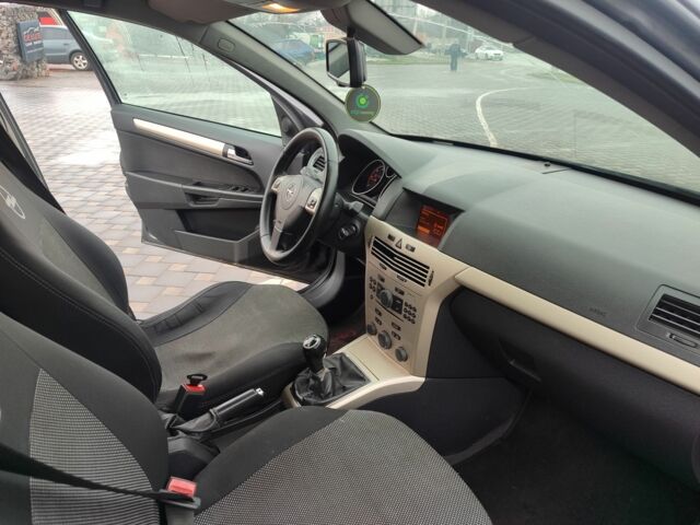 Сірий Опель Астра, об'ємом двигуна 1.2 л та пробігом 280 тис. км за 4300 $, фото 5 на Automoto.ua