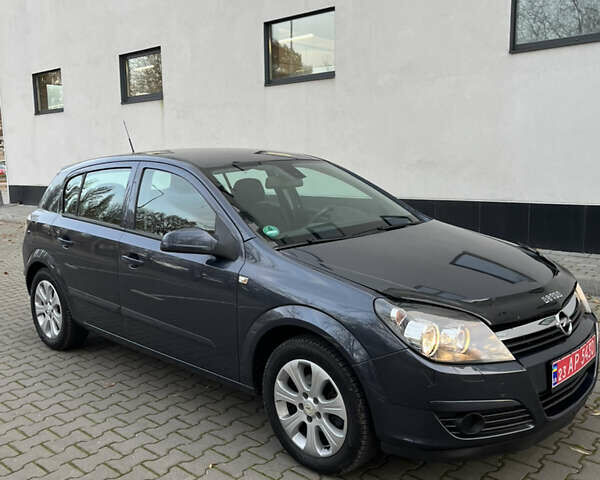 Серый Опель Астра, объемом двигателя 1.6 л и пробегом 207 тыс. км за 5800 $, фото 16 на Automoto.ua