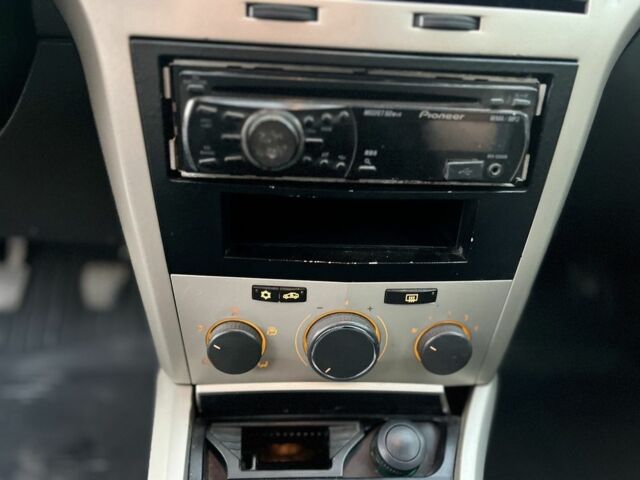 Сірий Опель Астра, об'ємом двигуна 1.6 л та пробігом 236 тис. км за 4200 $, фото 15 на Automoto.ua