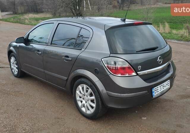 Сірий Опель Астра, об'ємом двигуна 1.8 л та пробігом 196 тис. км за 7300 $, фото 7 на Automoto.ua