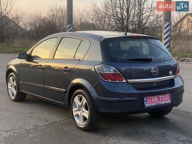 Серый Опель Астра, объемом двигателя 1.8 л и пробегом 220 тыс. км за 6999 $, фото 4 на Automoto.ua