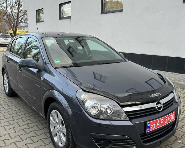 Серый Опель Астра, объемом двигателя 1.6 л и пробегом 207 тыс. км за 5800 $, фото 41 на Automoto.ua