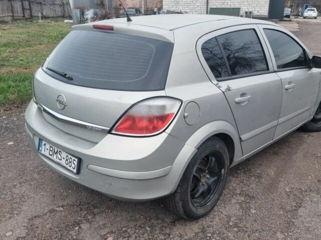 Серый Опель Астра, объемом двигателя 1.9 л и пробегом 300 тыс. км за 1500 $, фото 2 на Automoto.ua