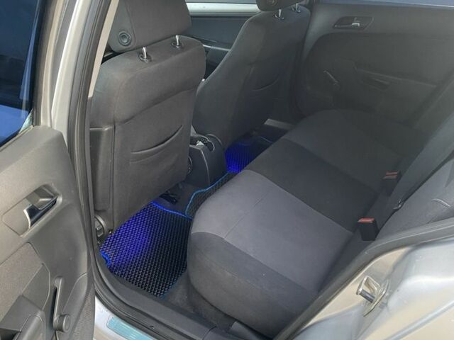 Опель Астра 2008 в Днепре (Днепропетровске) на Automoto.ua Серый Опель Астра, объемом двигателя 1.6 л и пробегом 252 тыс. км за 4300 $, фото 5 на Automoto.ua