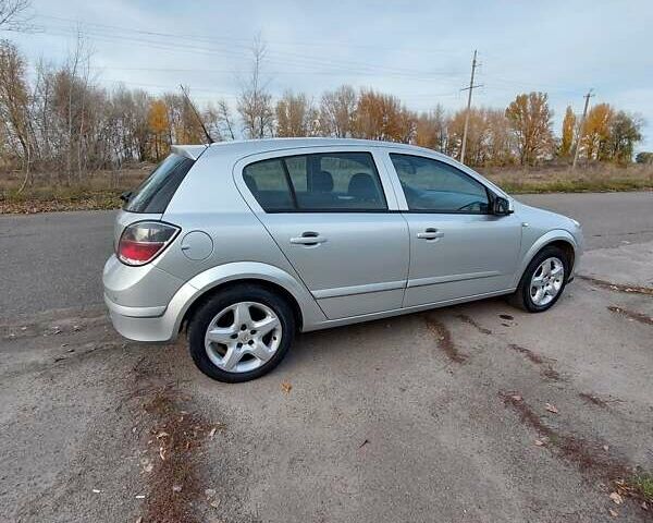 Серый Опель Астра, объемом двигателя 1.6 л и пробегом 223 тыс. км за 5600 $, фото 53 на Automoto.ua