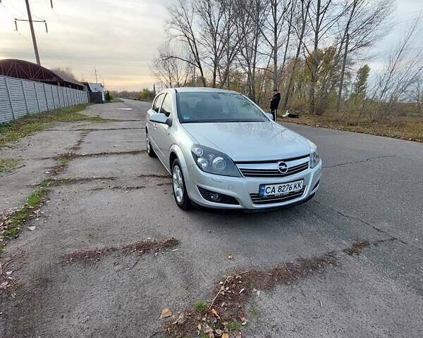 Серый Опель Астра, объемом двигателя 1.6 л и пробегом 223 тыс. км за 5600 $, фото 52 на Automoto.ua