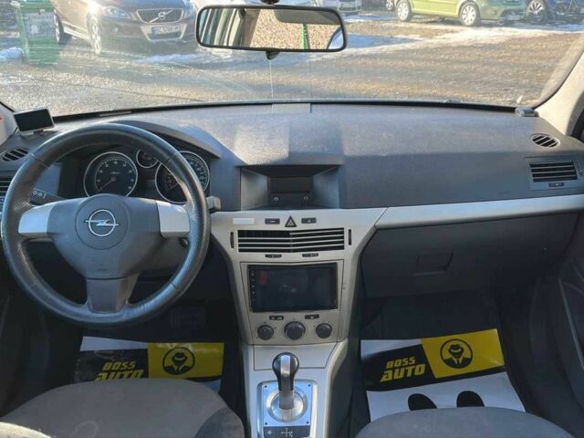 Серый Опель Астра, объемом двигателя 1.6 л и пробегом 207 тыс. км за 4900 $, фото 18 на Automoto.ua