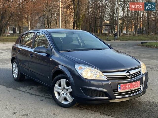Серый Опель Астра, объемом двигателя 1.8 л и пробегом 220 тыс. км за 6999 $, фото 2 на Automoto.ua