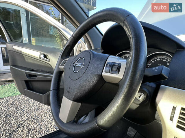Сірий Опель Астра, об'ємом двигуна 1.6 л та пробігом 226 тис. км за 5500 $, фото 34 на Automoto.ua