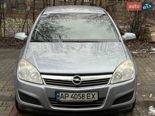 Серый Опель Астра, объемом двигателя 1.36 л и пробегом 260 тыс. км за 4500 $, фото 7 на Automoto.ua