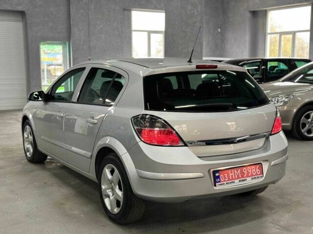 Серый Опель Астра, объемом двигателя 1.6 л и пробегом 117 тыс. км за 6999 $, фото 4 на Automoto.ua