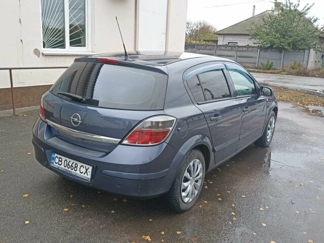 Серый Опель Астра, объемом двигателя 1.4 л и пробегом 212 тыс. км за 4000 $, фото 3 на Automoto.ua