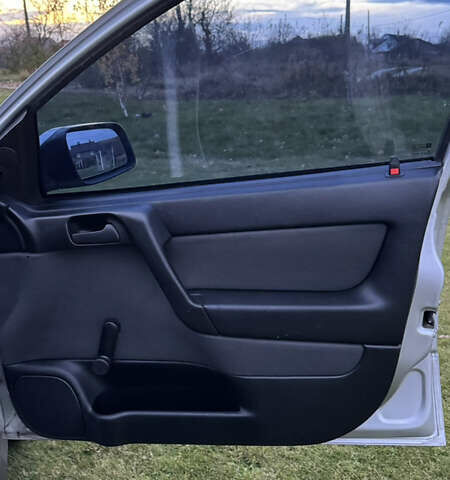 Серый Опель Астра, объемом двигателя 1.69 л и пробегом 334 тыс. км за 3650 $, фото 9 на Automoto.ua