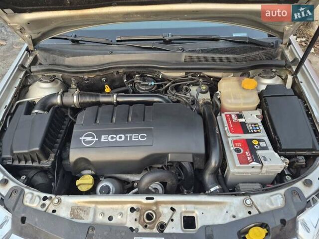 Серый Опель Астра, объемом двигателя 1.3 л и пробегом 250 тыс. км за 6350 $, фото 5 на Automoto.ua