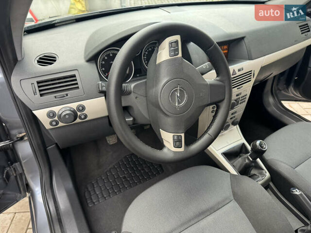 Сірий Опель Астра, об'ємом двигуна 1.6 л та пробігом 244 тис. км за 5900 $, фото 8 на Automoto.ua