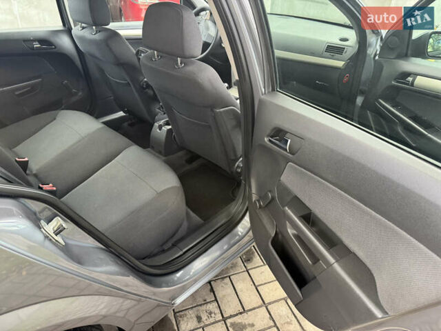 Сірий Опель Астра, об'ємом двигуна 1.6 л та пробігом 244 тис. км за 5900 $, фото 11 на Automoto.ua