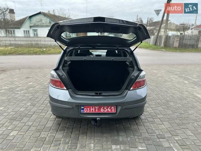 Серый Опель Астра, объемом двигателя 1.6 л и пробегом 236 тыс. км за 5499 $, фото 14 на Automoto.ua