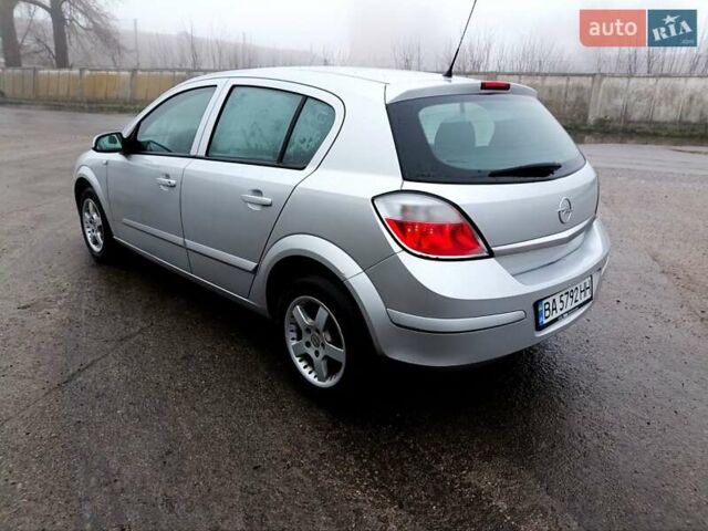 Сірий Опель Астра, об'ємом двигуна 1.6 л та пробігом 180 тис. км за 5700 $, фото 5 на Automoto.ua