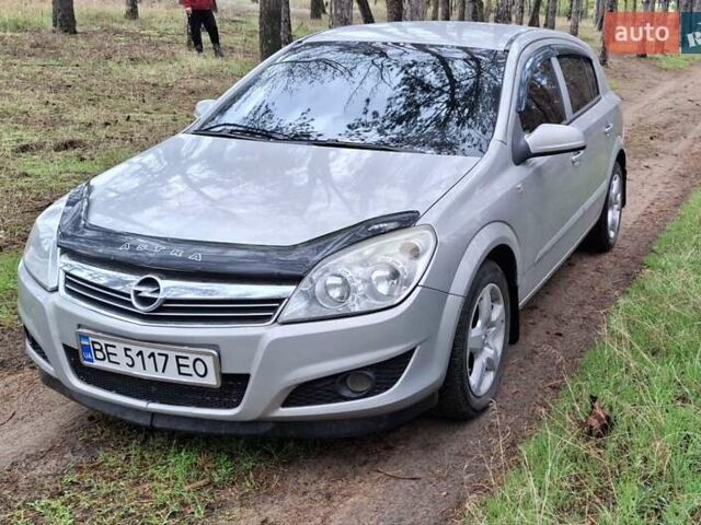Сірий Опель Астра, об'ємом двигуна 1.6 л та пробігом 260 тис. км за 4800 $, фото 4 на Automoto.ua