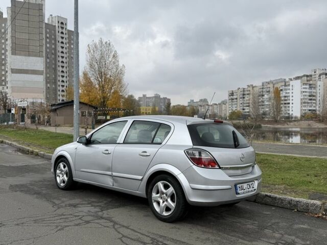 Серый Опель Астра, объемом двигателя 0 л и пробегом 258 тыс. км за 2700 $, фото 3 на Automoto.ua