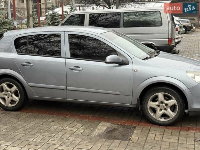 Серый Опель Астра, объемом двигателя 1.36 л и пробегом 260 тыс. км за 4500 $, фото 11 на Automoto.ua