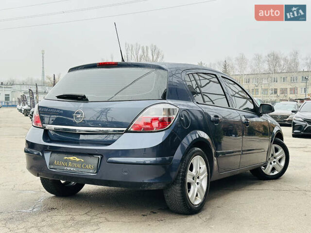 Серый Опель Астра, объемом двигателя 1.8 л и пробегом 230 тыс. км за 6900 $, фото 1 на Automoto.ua
