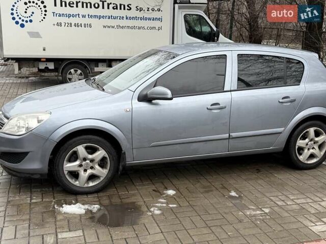 Серый Опель Астра, объемом двигателя 1.36 л и пробегом 260 тыс. км за 4500 $, фото 5 на Automoto.ua