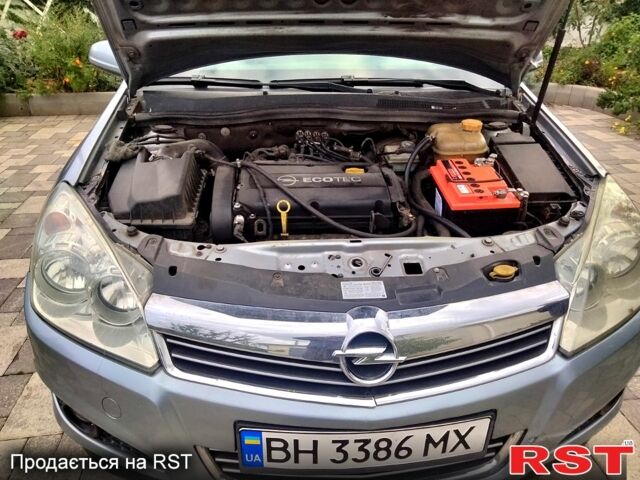 Серый Опель Астра, объемом двигателя 1.6 л и пробегом 220 тыс. км за 3750 $, фото 4 на Automoto.ua