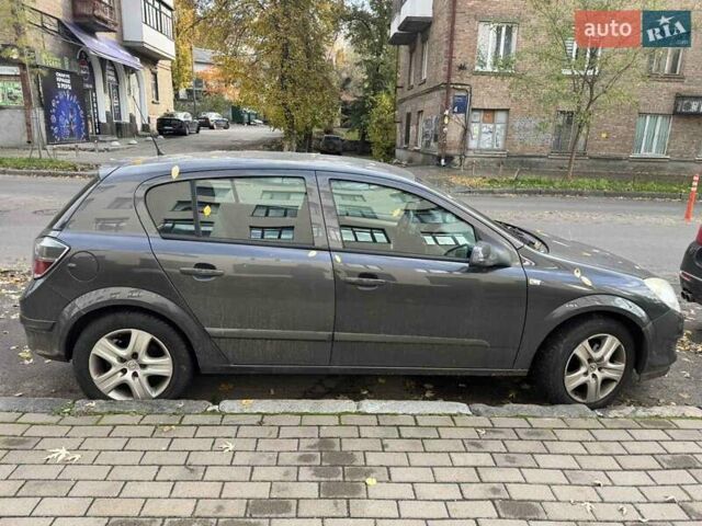 Сірий Опель Астра, об'ємом двигуна 1.25 л та пробігом 280 тис. км за 3700 $, фото 2 на Automoto.ua