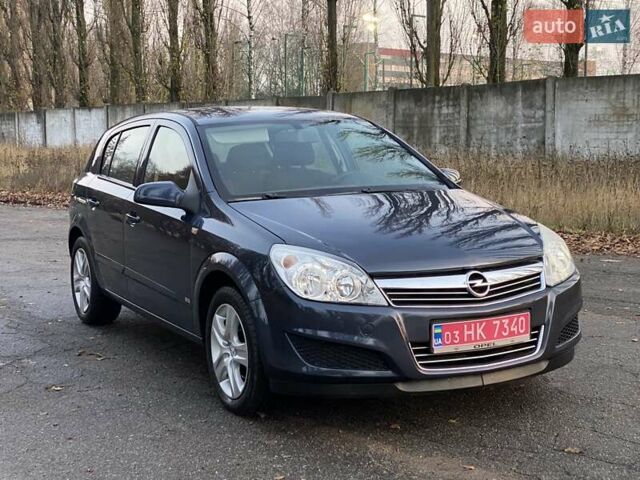Сірий Опель Астра, об'ємом двигуна 1.8 л та пробігом 220 тис. км за 6999 $, фото 1 на Automoto.ua